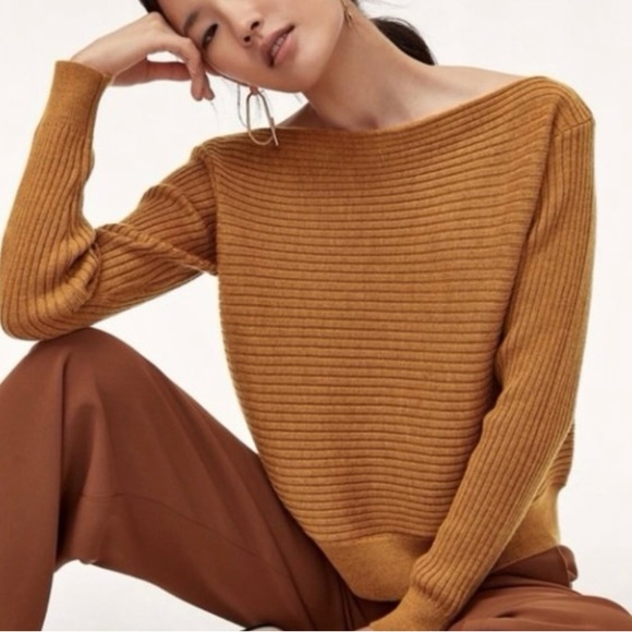 ARITZIA BABATON Luc Sweater in Deep Forest Green - Picture 8 of 8